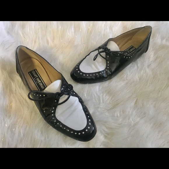 Stuart Weitzman black and white loafer - Picture 5 of 7